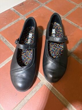 SAS mary janes